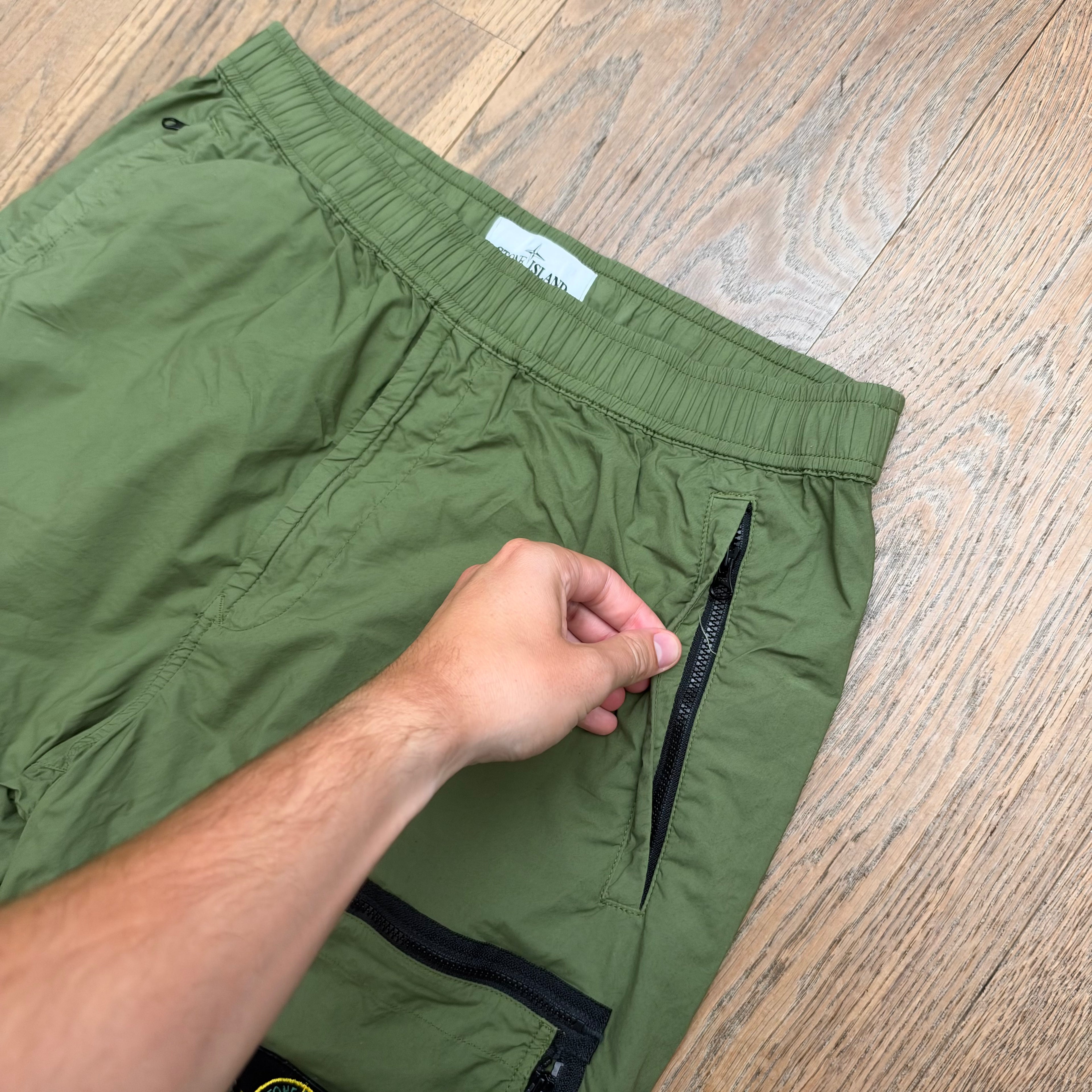 Stone Island zipped parachute cargo pants -W32