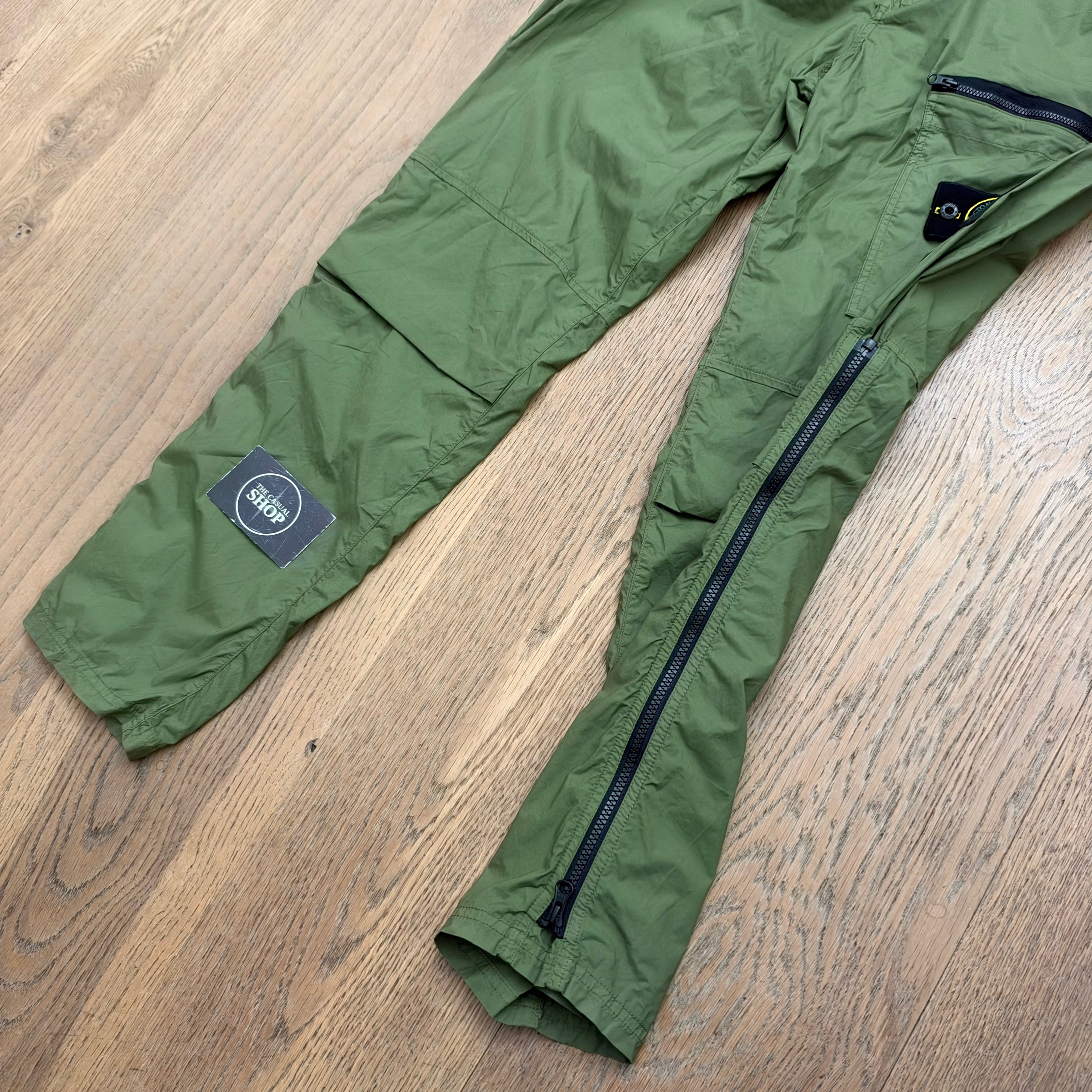 Stone Island zipped parachute cargo pants -W32