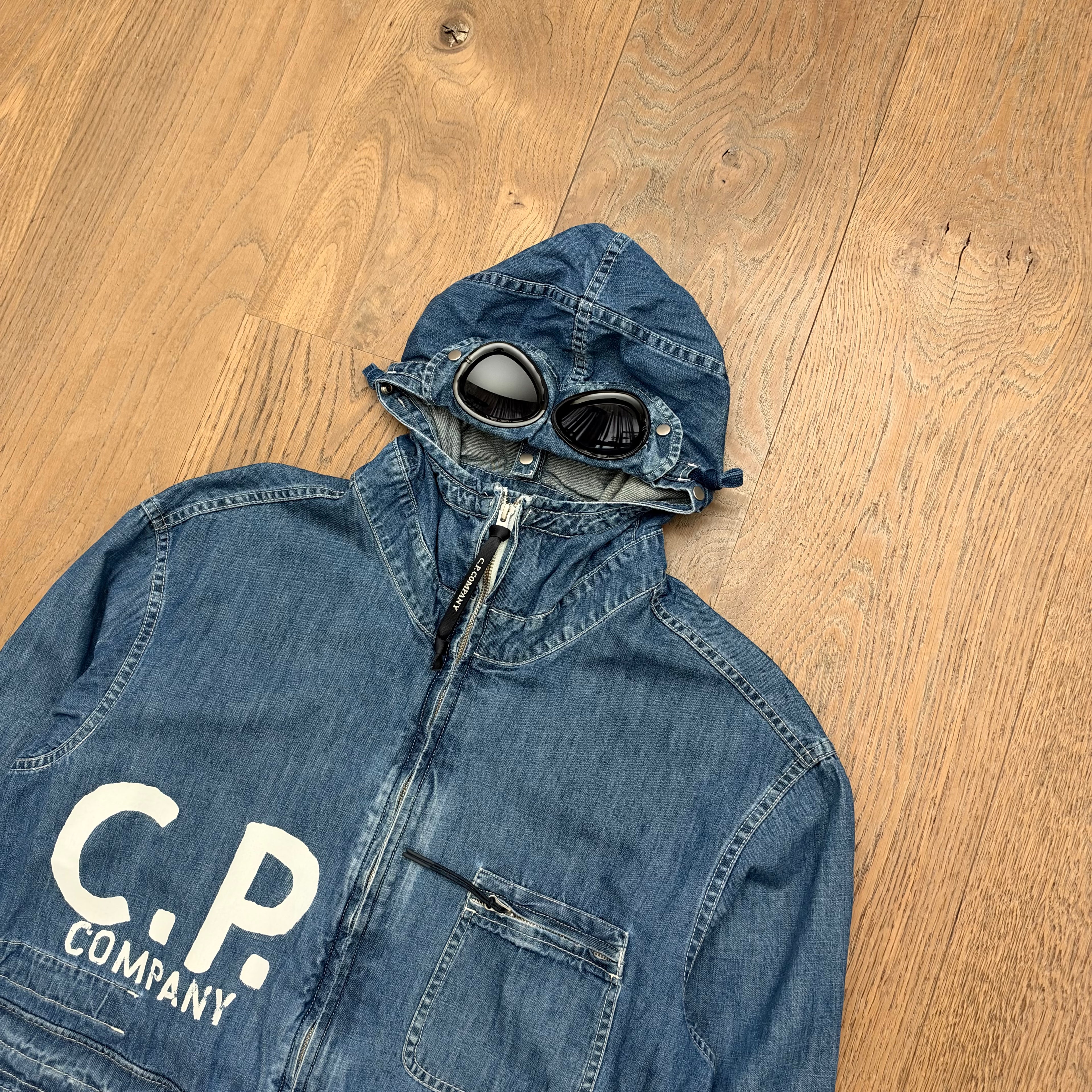 CP Company denim 'blu' goggle jacket - L