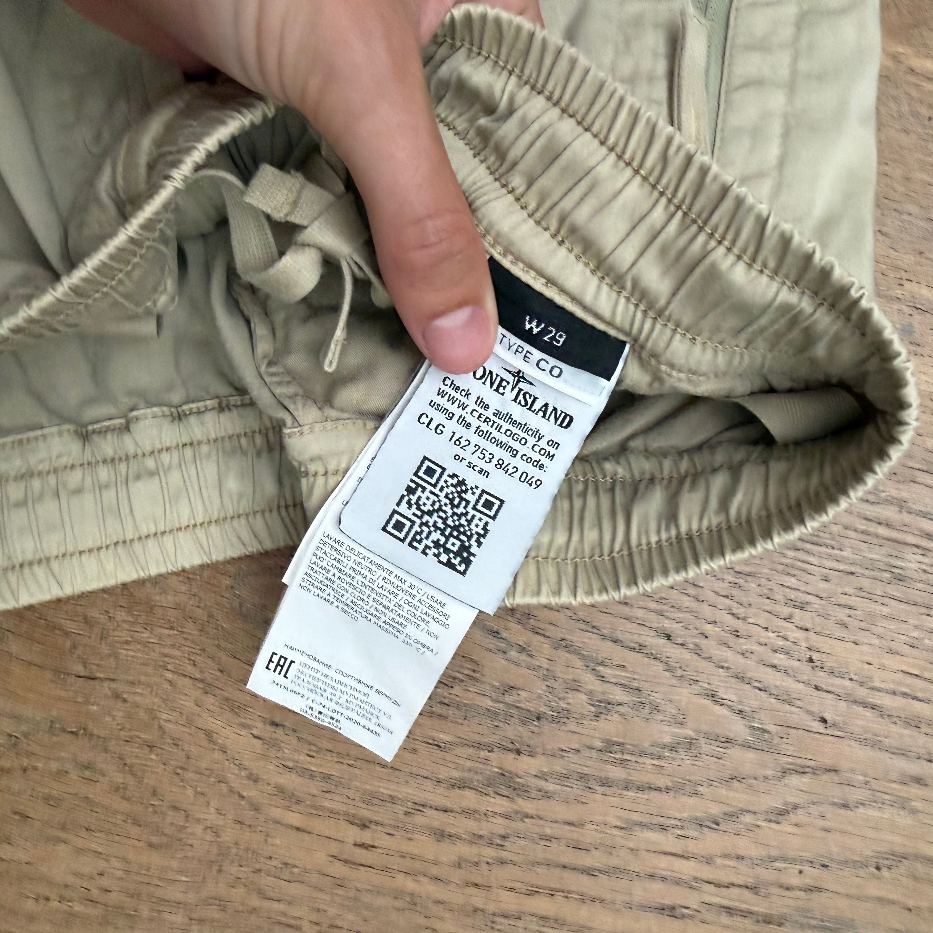 Stone Island Ghost cargo short - W29