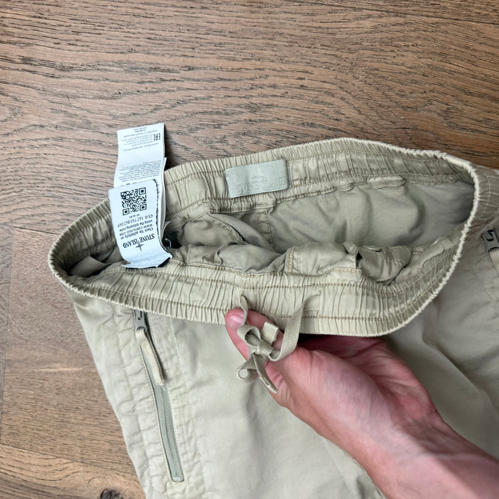 Stone Island Ghost cargo short - W29