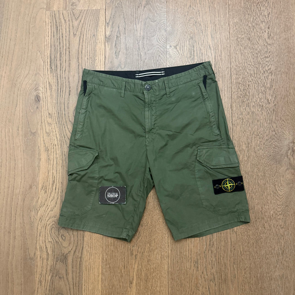Stone Island parachute cargo short - W31
