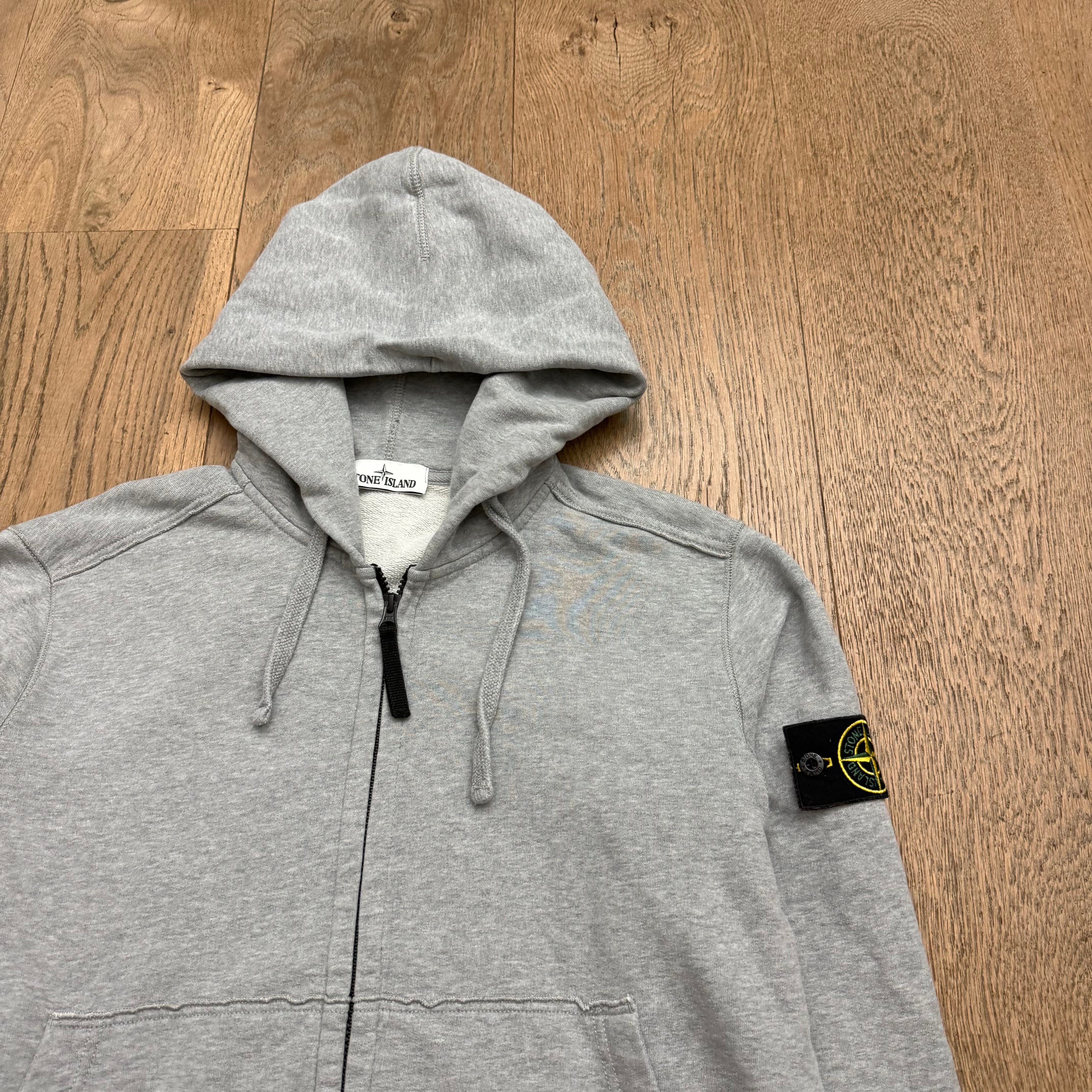 Stone Island Zipped hooded sweat - L