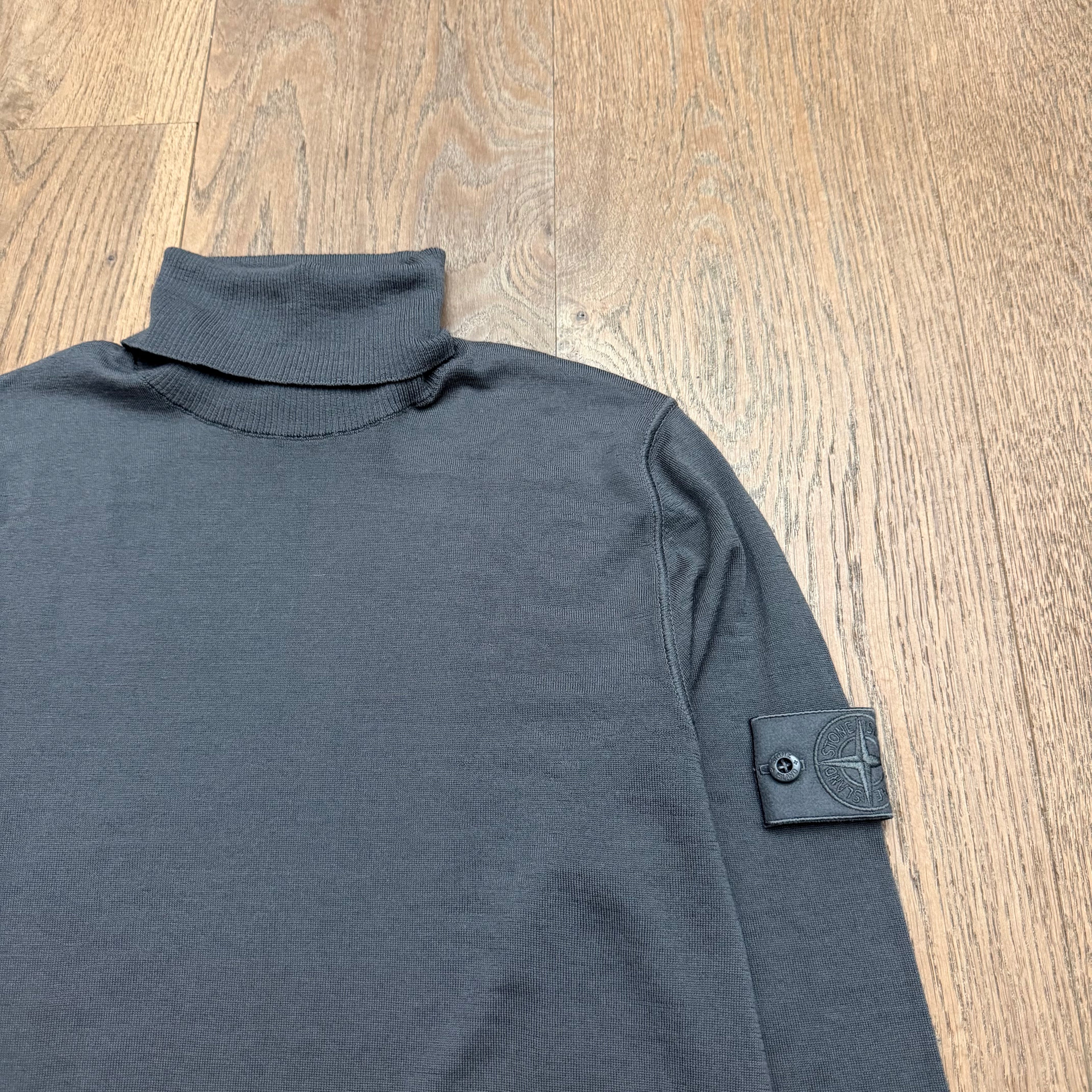 Stone Island wool ghost knitwear - M