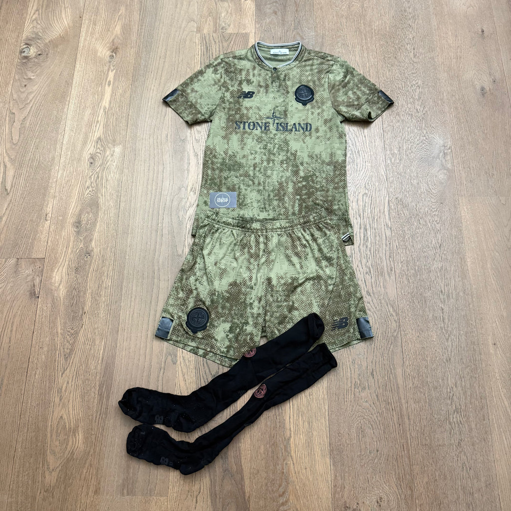 Stone Island x New Balance football kit - L