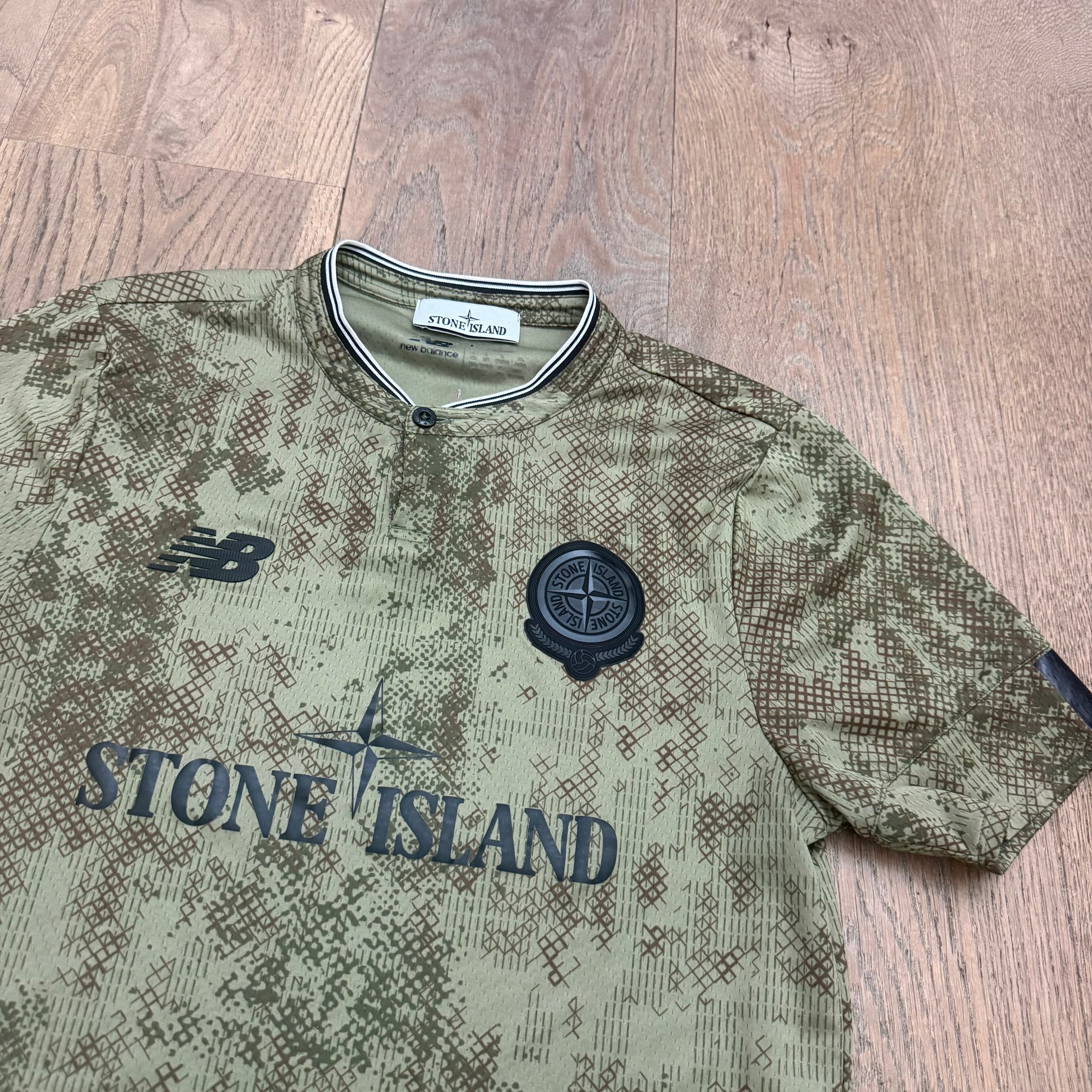 Stone Island x New Balance football kit - L