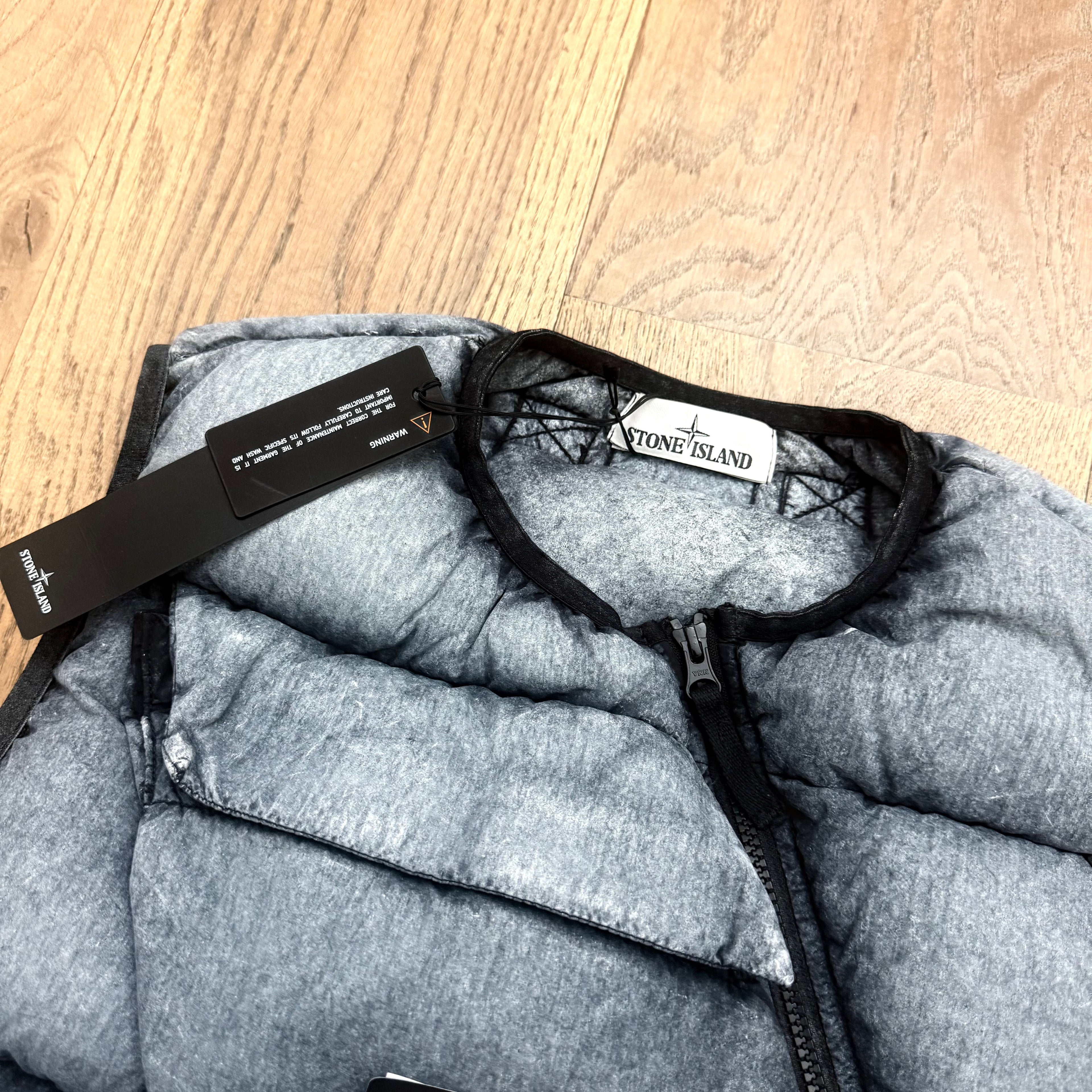 Stone Island tela nylon down with dust colour frost finish - S