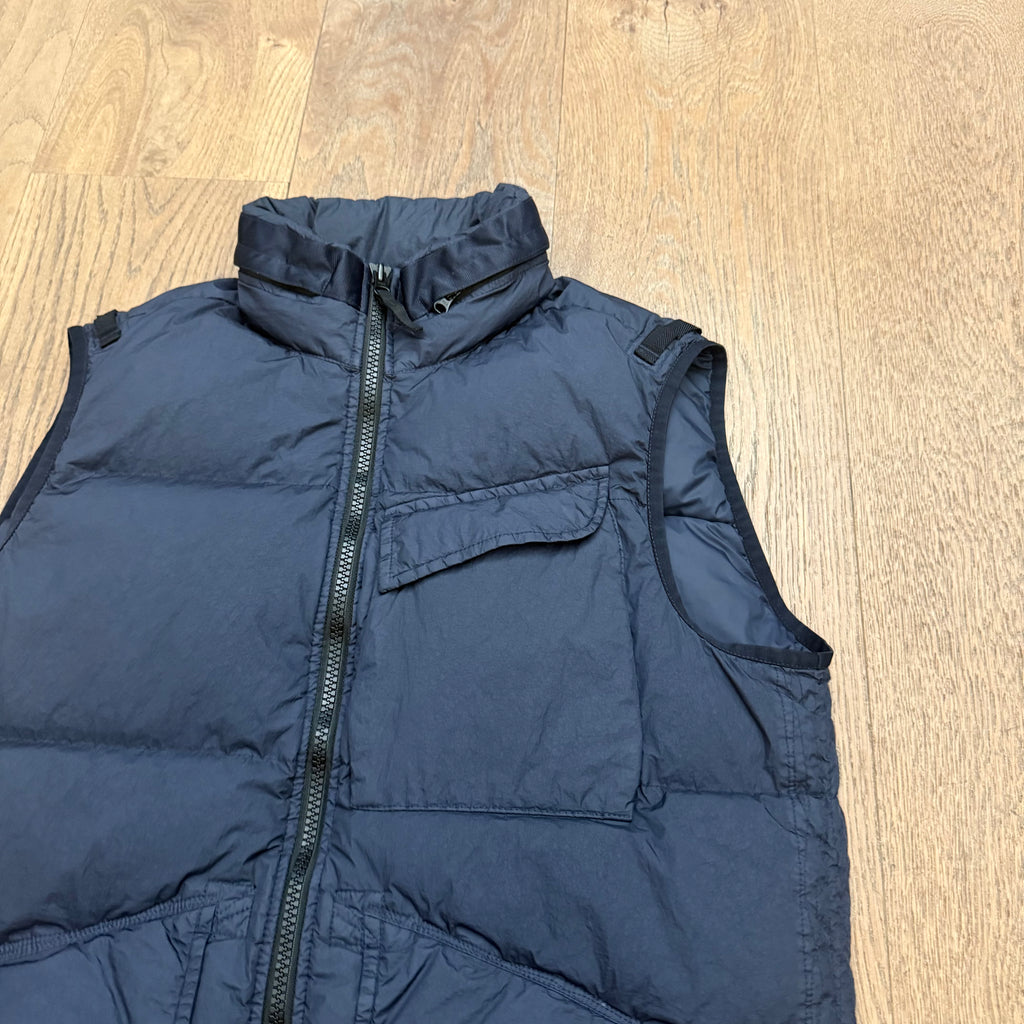 Stone Island garment dyed crinkle reps down gilet - L