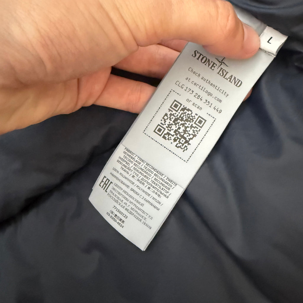 Stone Island garment dyed crinkle reps down gilet - L