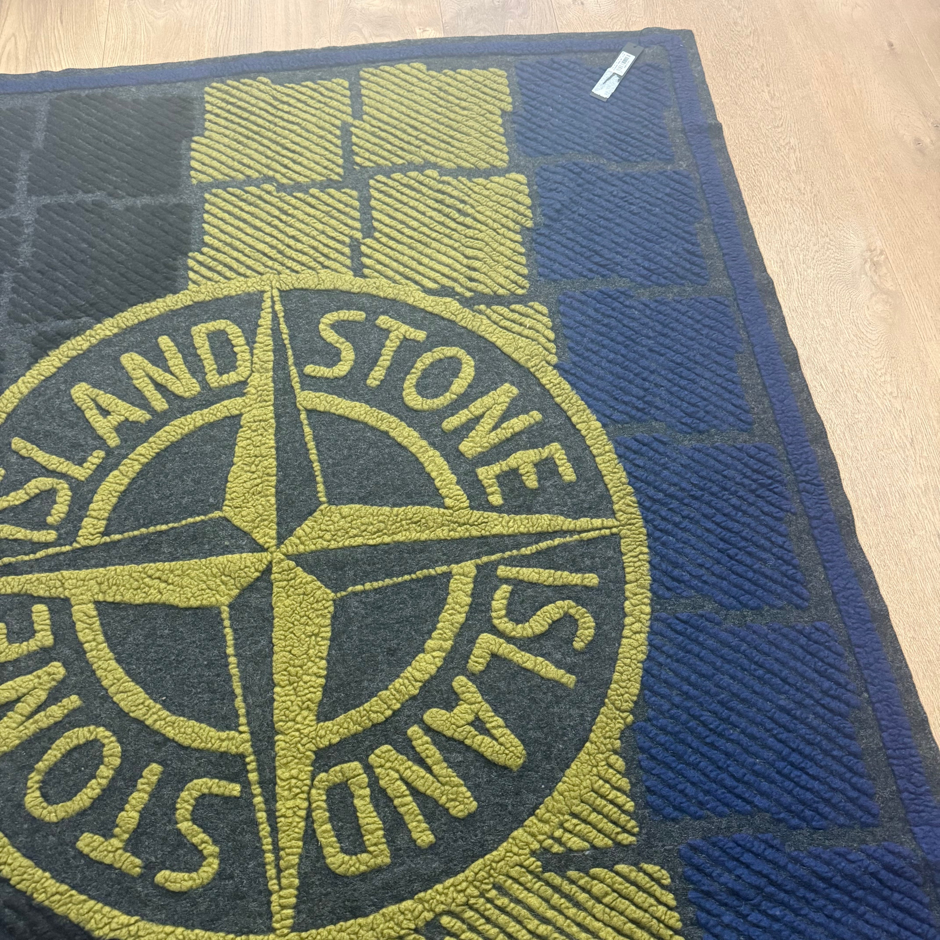 Stone Island wool bedspread - 200 x 150 cm